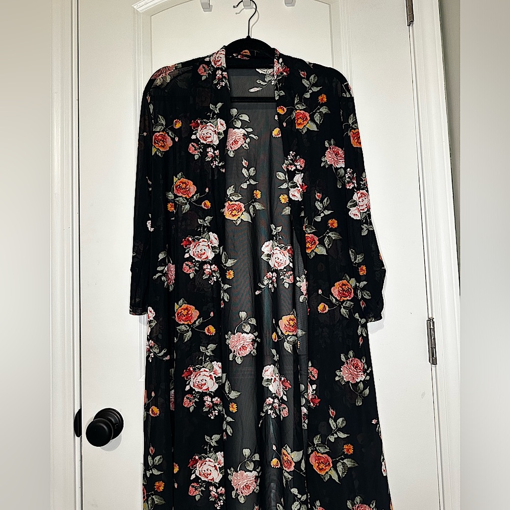 Ember Brand Floral Kimono | Size XL |